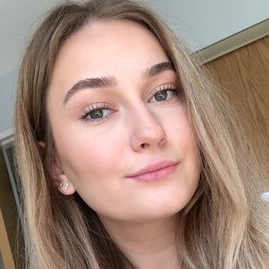 Meet your Posher, Amila